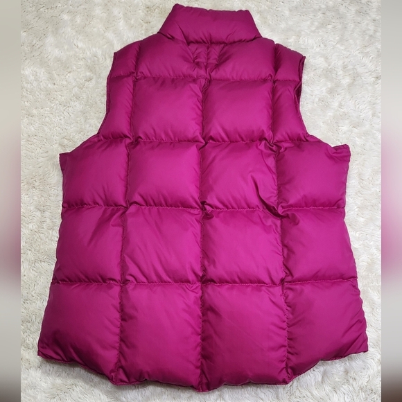Lands' End Medium 10/12 Goose Down Feather Puffer Vest Berry Pink (Purple Pink) - Picture 5 of 10